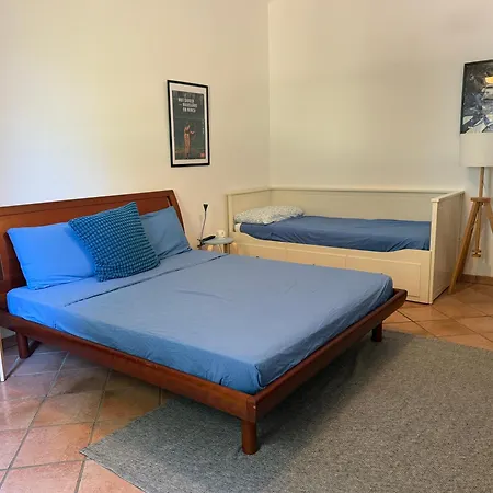 לינה וארוחת בוקר Teseo רג'ו אמיליה