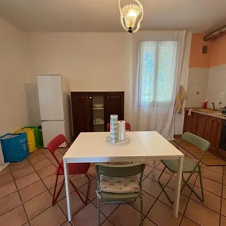 לינה וארוחת בוקר Teseo רג'ו אמיליה