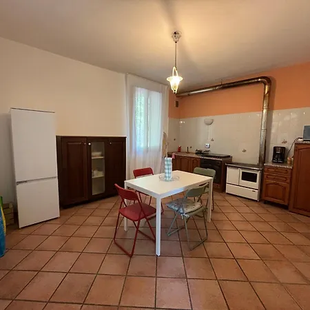 Teseo רג'ו אמיליה