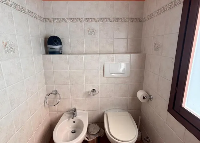 Teseo לינה וארוחת בוקר